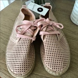 Universal Thread laced espadrilles